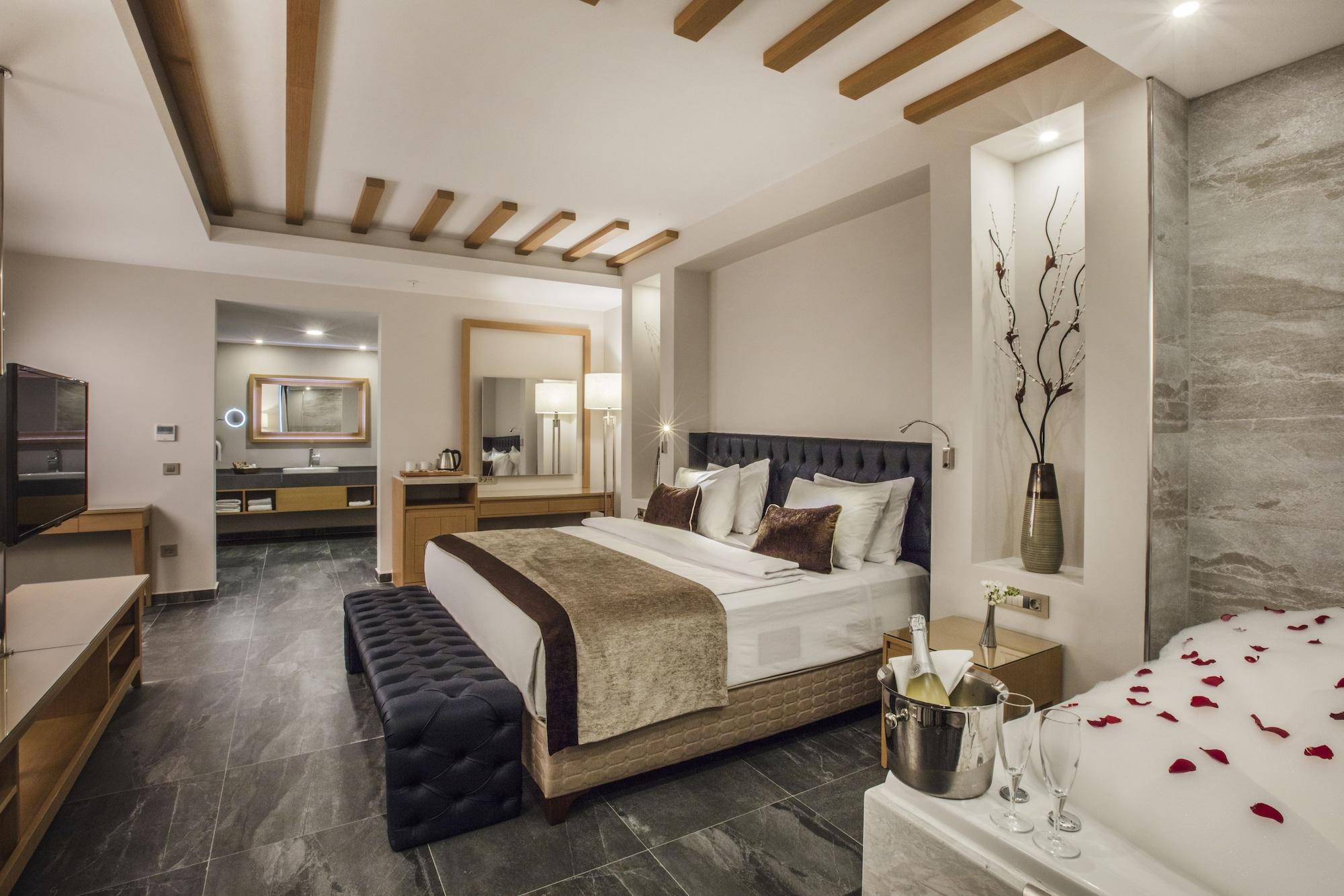 Korumar Ephesus Beach & Spa Resort Kusadası Exterior foto